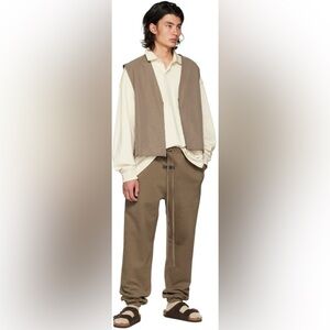 FEAR OF GOD ESSENTIALS Brown Zip Vest